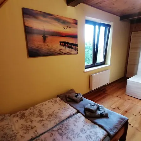 Holiday home Heniowy Ogonki